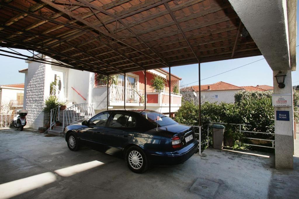 Rooms With A Parking Space Trogir - 17442 Екстериор снимка